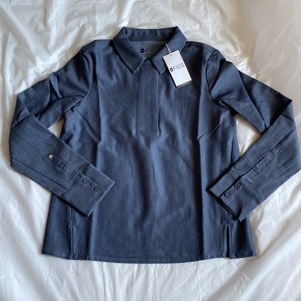 FIGS Scrubs Technical Collection Watamu Top Women XXS Blue Chambray Long Sleeve